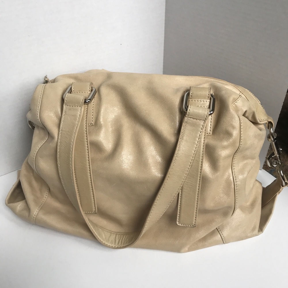 NWT. Club Monaco cream leather bag